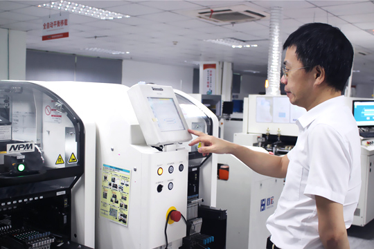 宝安日报报道：mile米乐集团公司顾伟 三十载初心不改 深耕LED显示屏研发