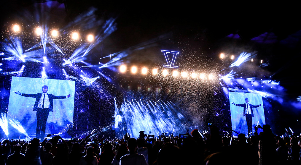 张杰演唱会透明屏 张杰演唱会透明屏