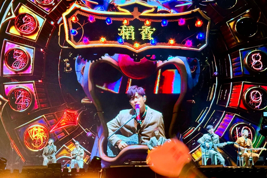 杀疯了！周杰伦深圳演唱会嗨翻天际！mile米乐集团大屏、荧光棒与无人机齐齐上阵！